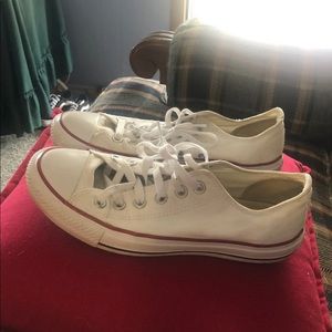 Low top Converse